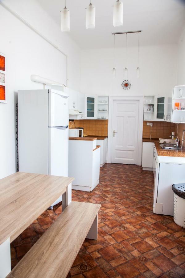Inner City Apartment Debrecen Luaran gambar