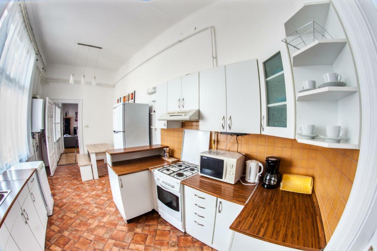 Inner City Apartment Debrecen Luaran gambar